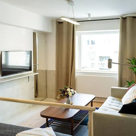 Daire Sunny Modern - Cismigiu Park & Old Town