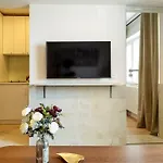 Sunny Modern - Cismigiu Park & Old Town Apartamento