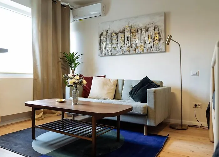 Sunny Modern - Cismigiu Park & Old Town Apartament Bucureşti