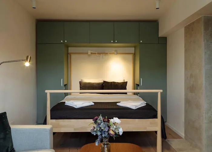 Sunny Modern - Cismigiu Park & Old Town Apartament Bucureşti