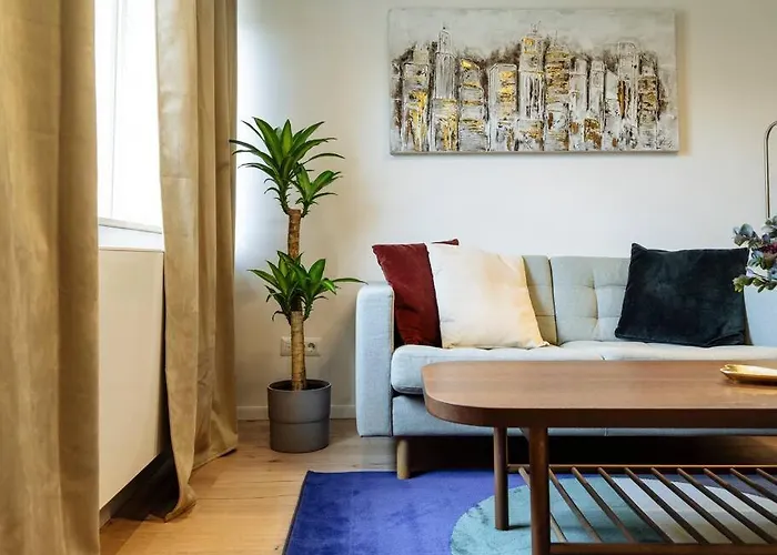 Sunny Modern - Cismigiu Park & Old Town Bucureşti