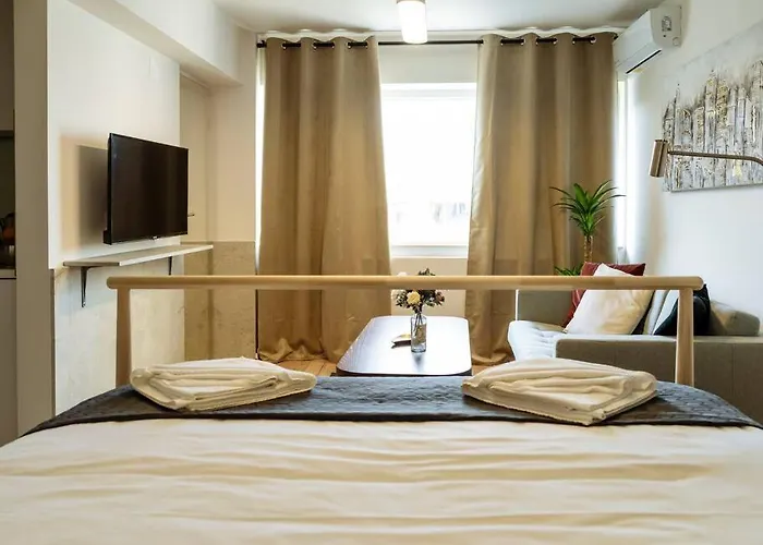 Sunny Modern - Cismigiu Park & Old Town * Bucureşti