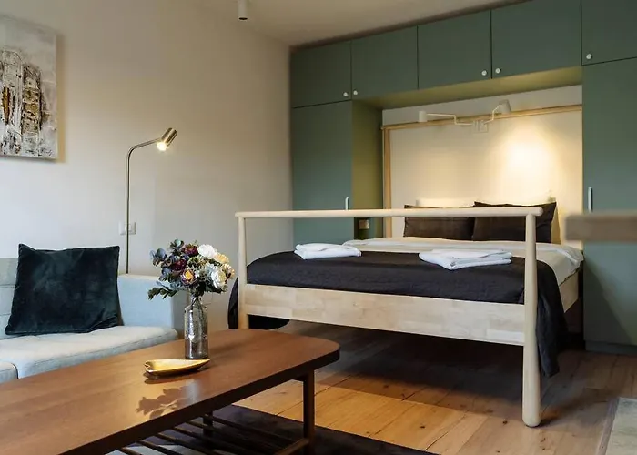 Sunny Modern - Cismigiu Park & Old Town Bucureşti